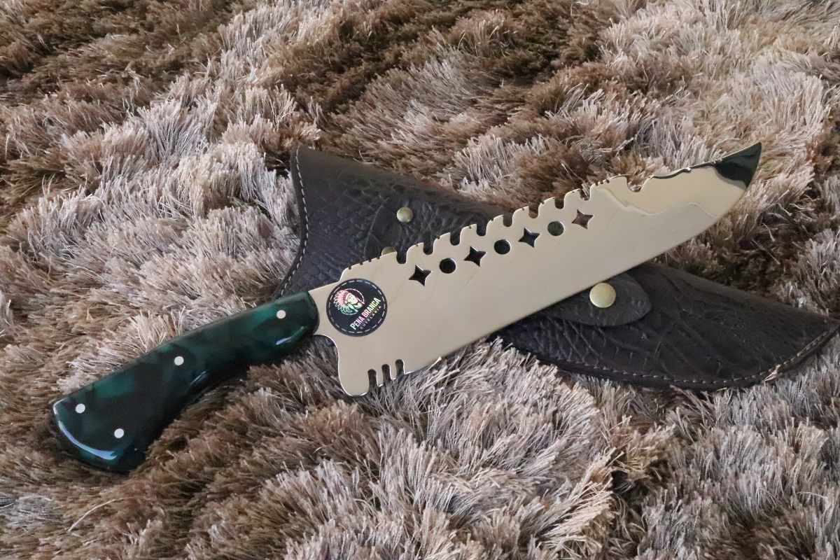 Detalhe do acabamento espelhado da lâmina